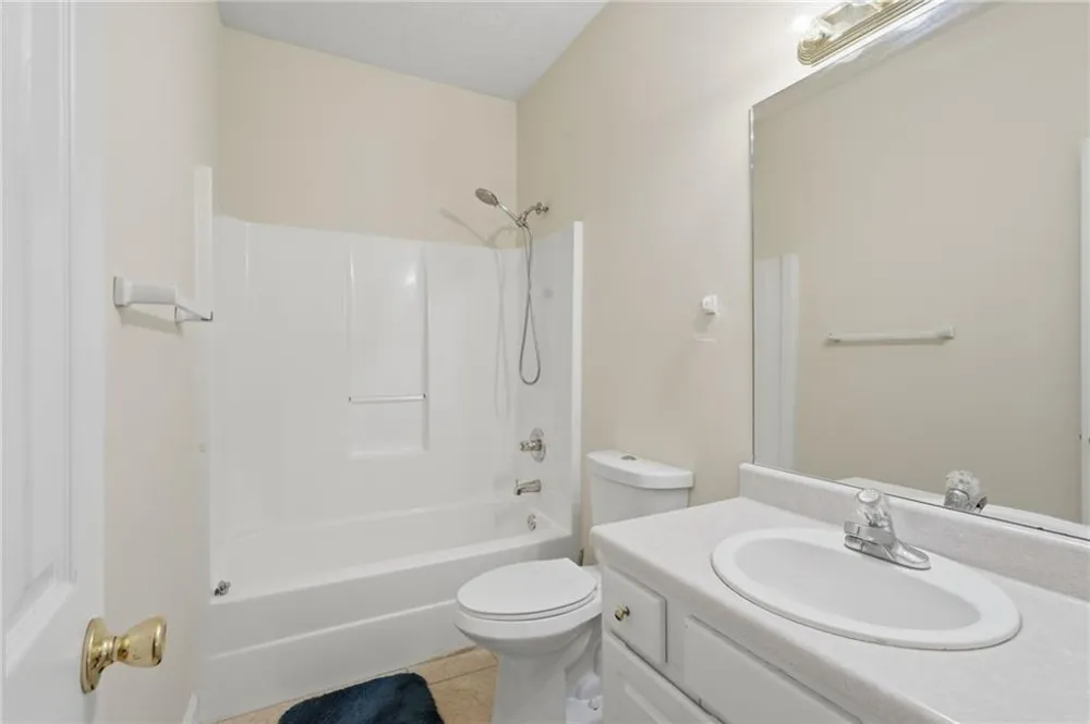 95 Old Hickory Lane Oxford, GA 30054