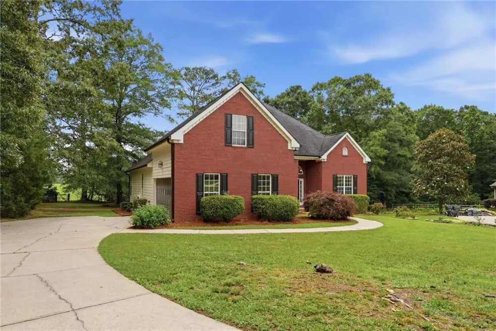95 Old Hickory Lane Oxford, GA 30054