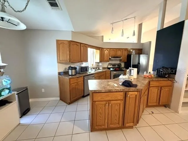 1677 SACKETT CIRCLE Orlando, FL 32818