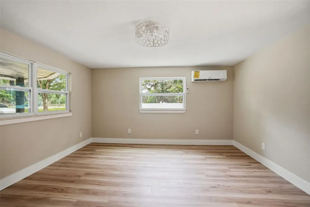 14335 SNOW MEMORIAL HIGHWAY Brooksville, FL 34601