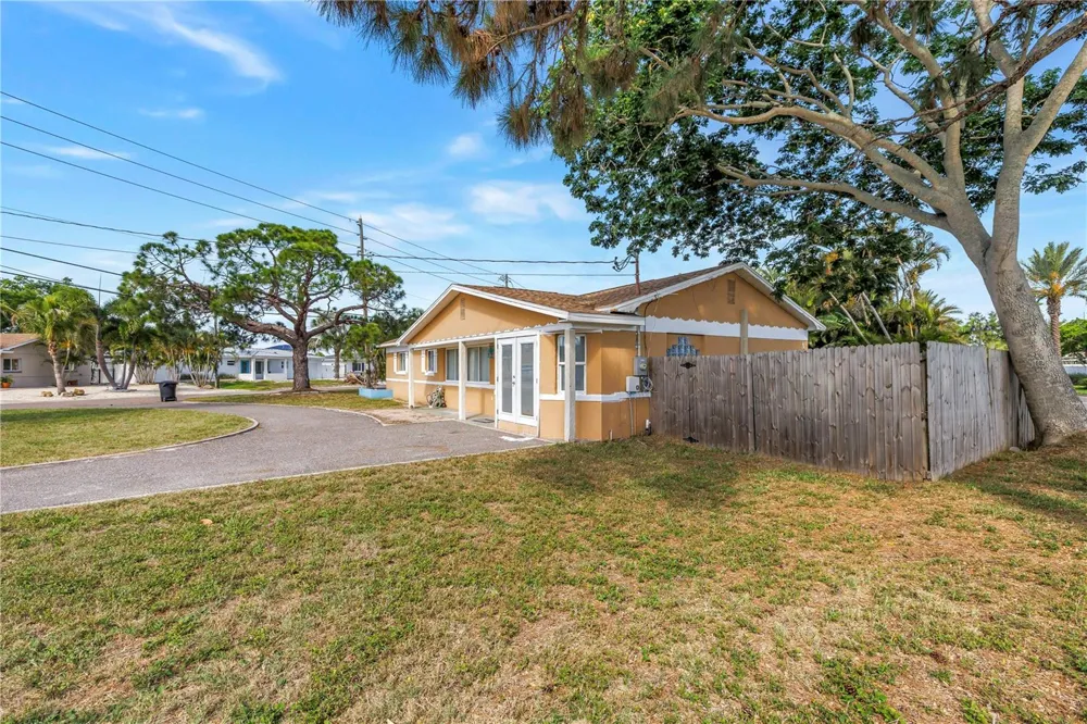 7901 CAUSEWAY BOULEVARD S St Petersburg, FL 33707