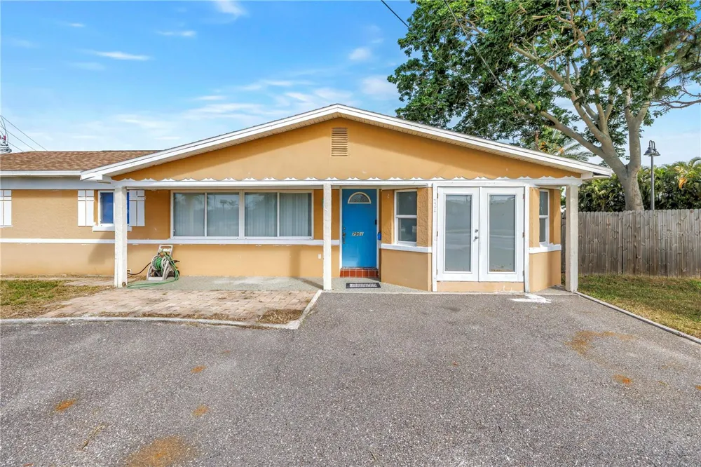 7901 CAUSEWAY BOULEVARD S St Petersburg, FL 33707