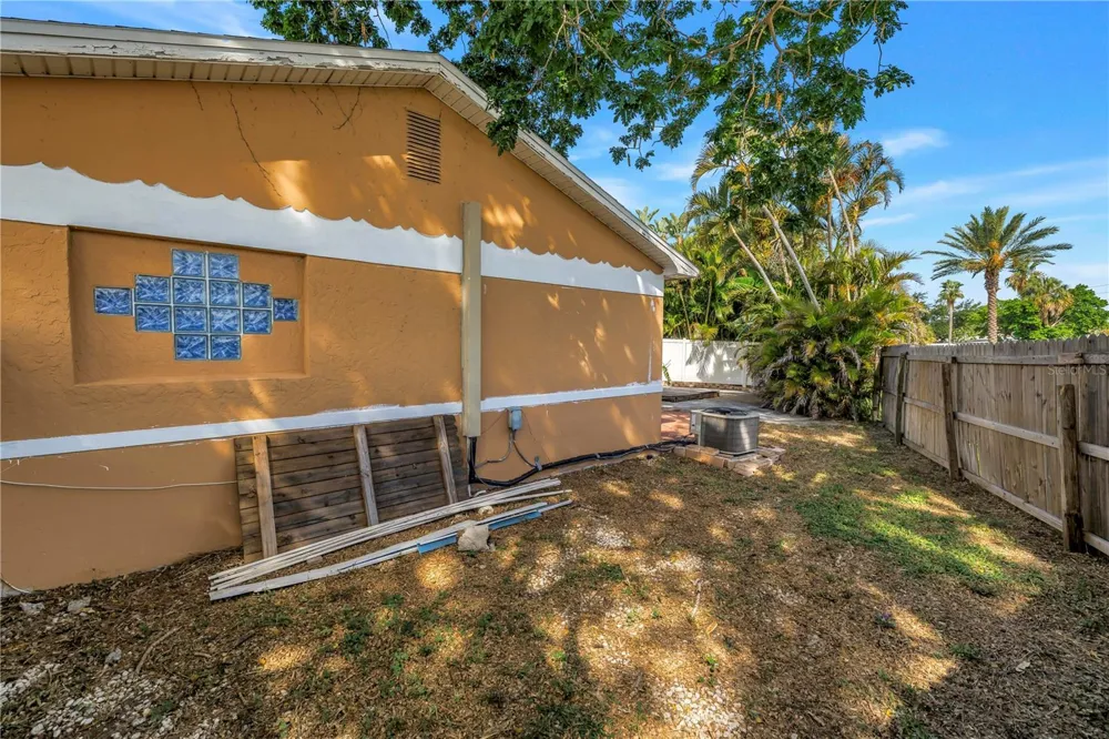 7901 CAUSEWAY BOULEVARD S St Petersburg, FL 33707
