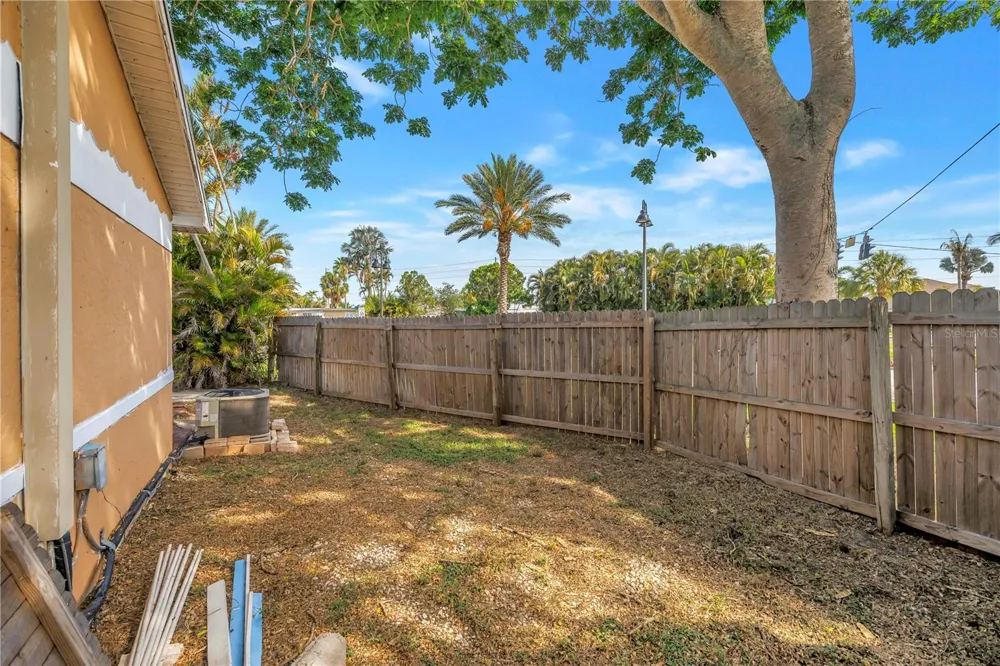 7901 CAUSEWAY BOULEVARD S St Petersburg, FL 33707