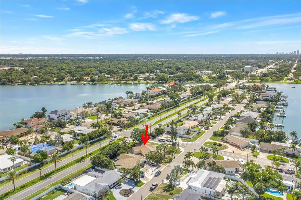 7901 CAUSEWAY BOULEVARD S St Petersburg, FL 33707