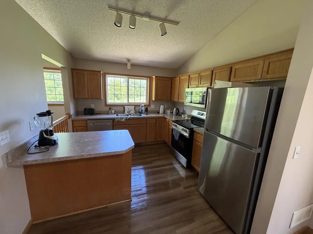 402 Creekside Drive Buffalo, MN 55313