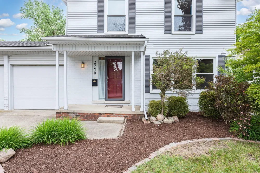2240 Steeplechase Drive Ann Arbor, MI 48103