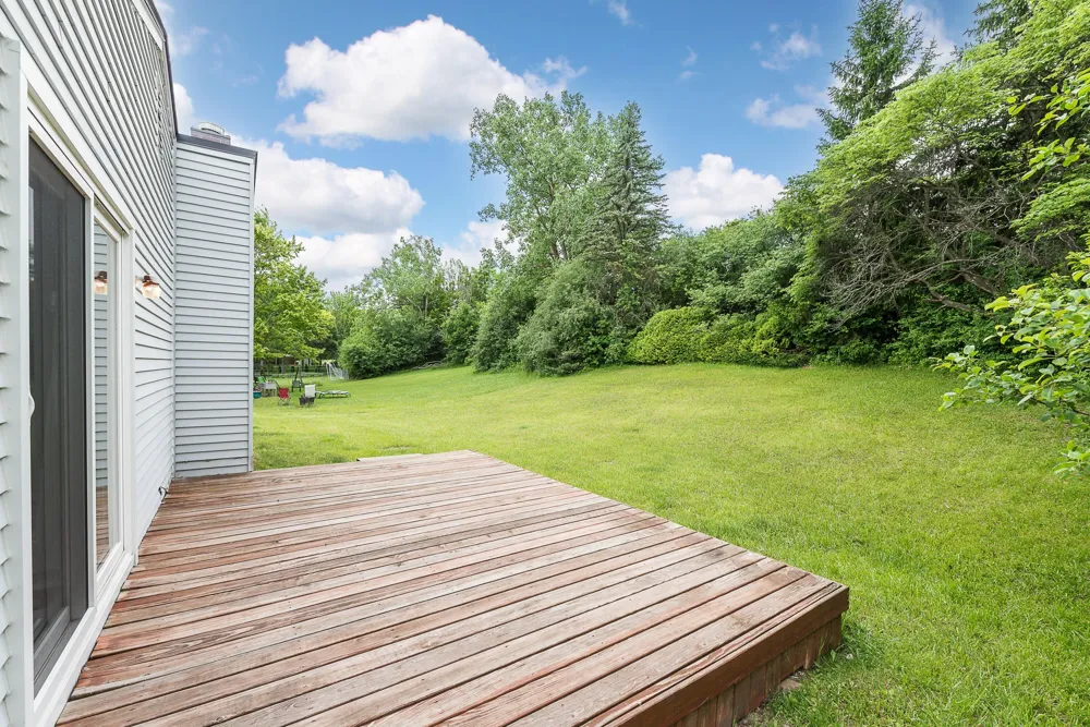 2240 Steeplechase Drive Ann Arbor, MI 48103