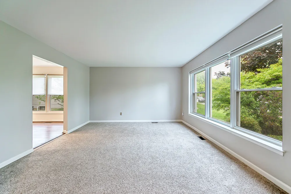 2240 Steeplechase Drive Ann Arbor, MI 48103