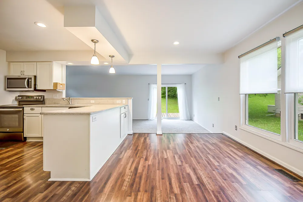2240 Steeplechase Drive Ann Arbor, MI 48103