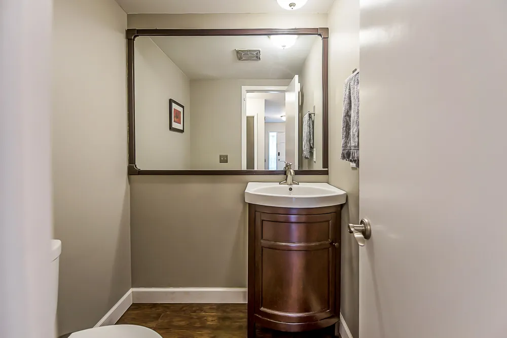 2240 Steeplechase Drive Ann Arbor, MI 48103