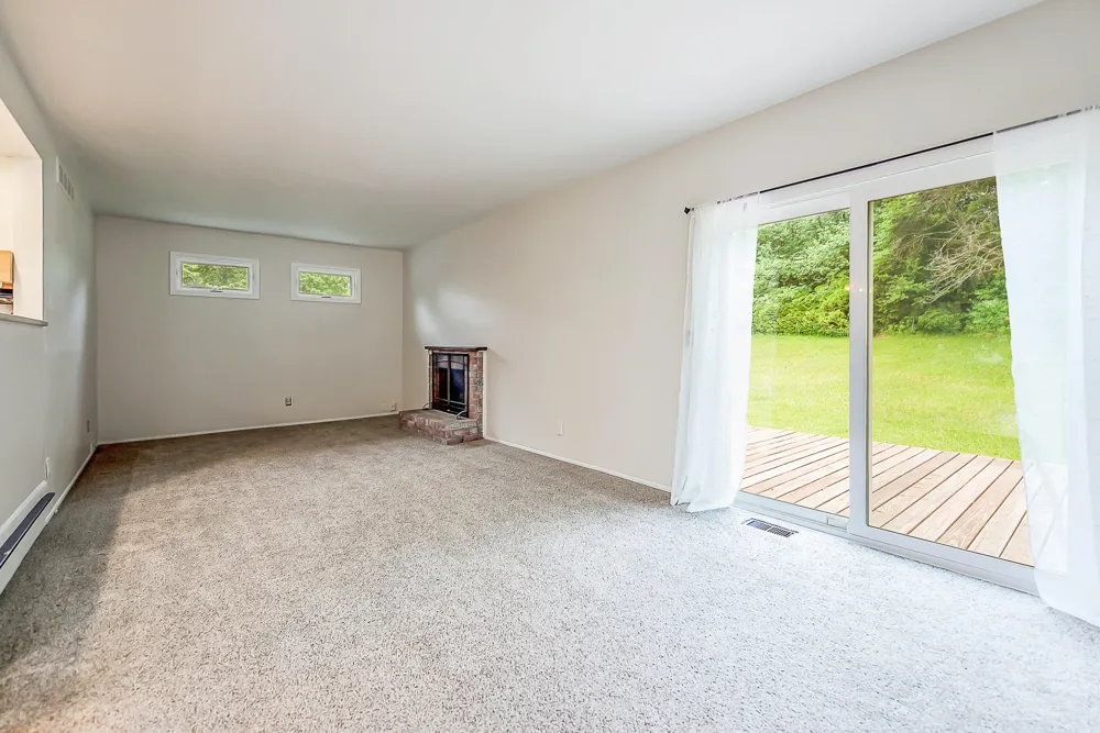 2240 Steeplechase Drive Ann Arbor, MI 48103