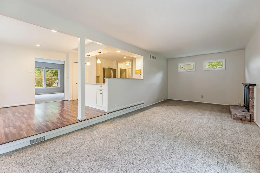 2240 Steeplechase Drive Ann Arbor, MI 48103