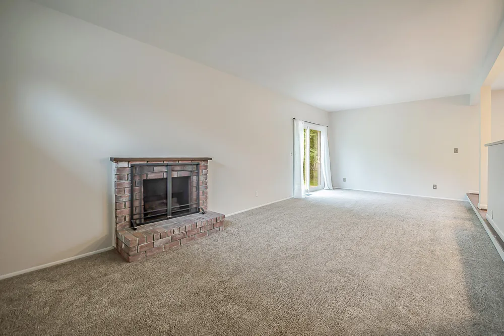 2240 Steeplechase Drive Ann Arbor, MI 48103
