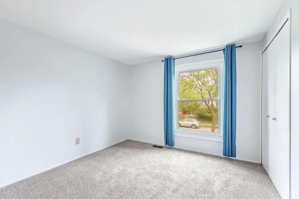 2240 Steeplechase Drive Ann Arbor, MI 48103