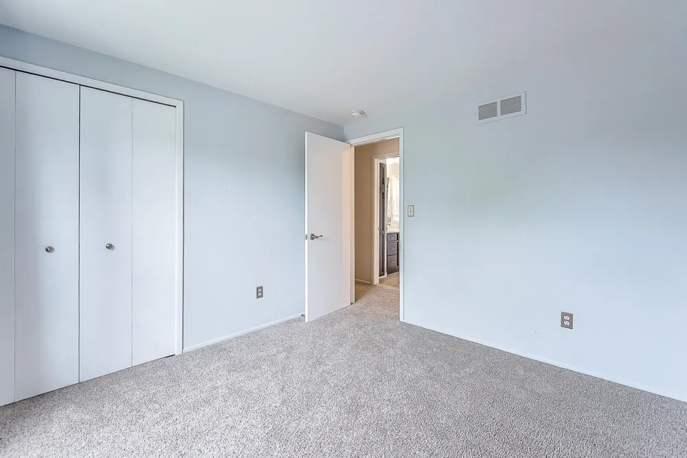 2240 Steeplechase Drive Ann Arbor, MI 48103