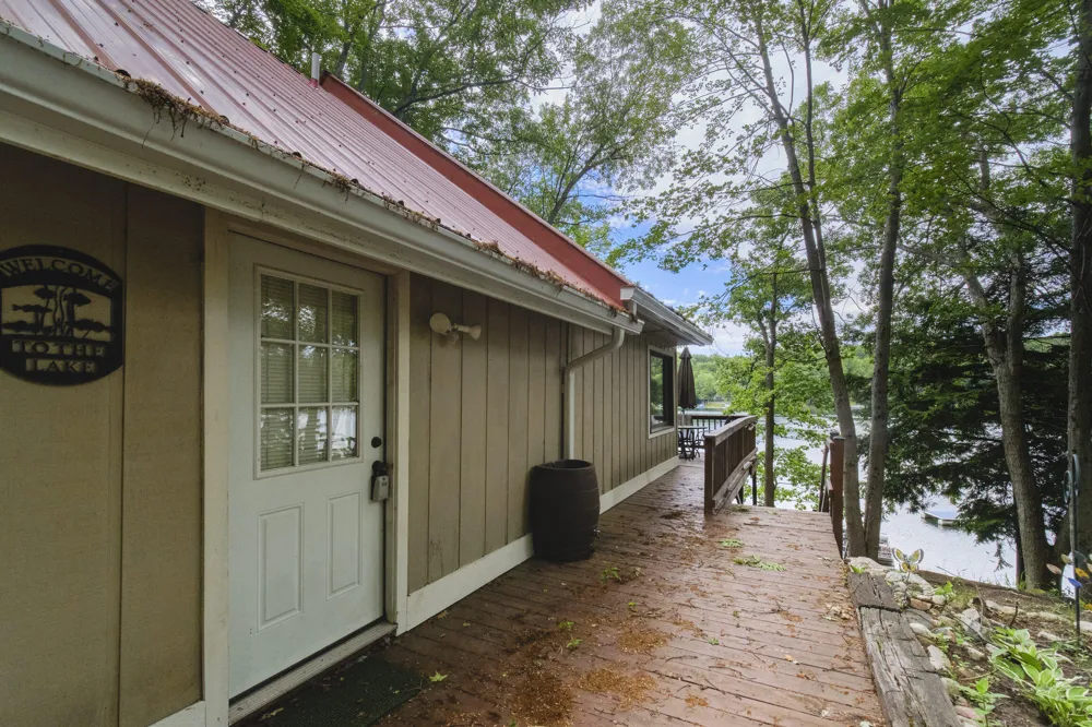 6387 Larson Road Fountain, MI 49410