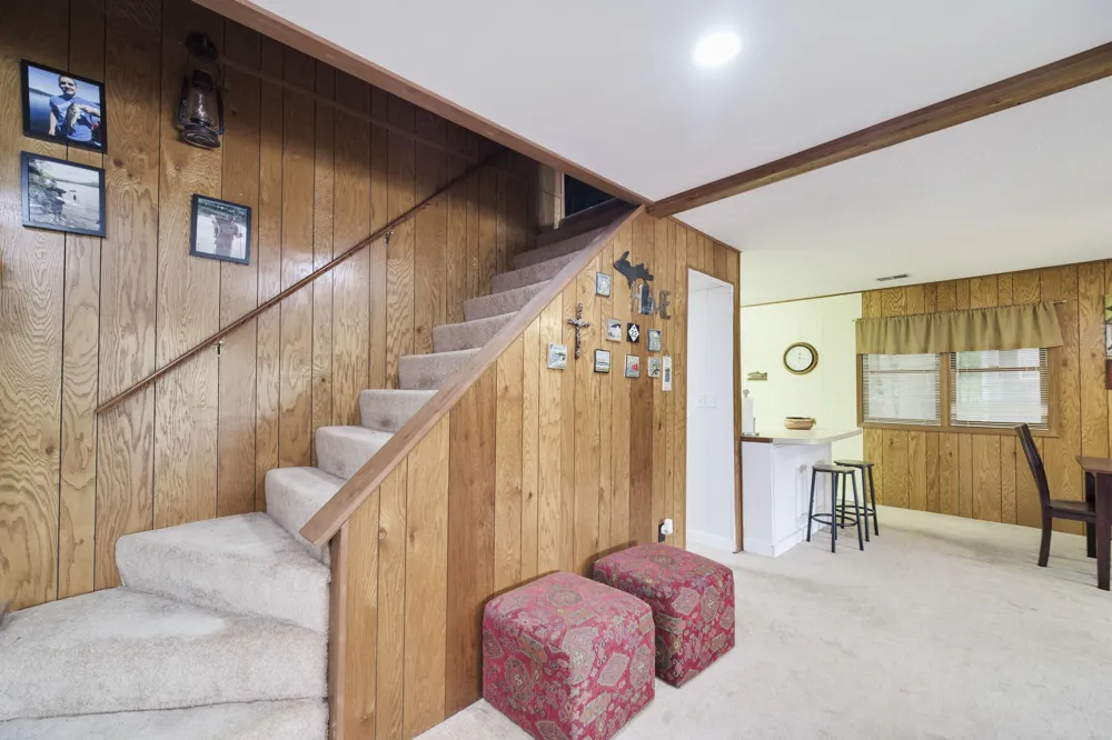 6387 Larson Road Fountain, MI 49410