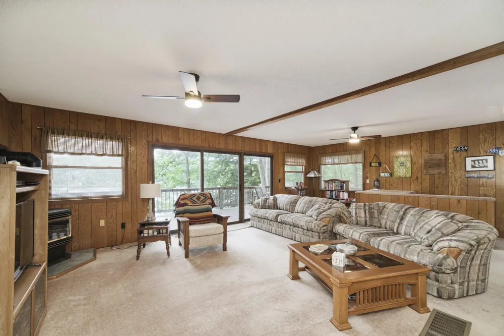 6387 Larson Road Fountain, MI 49410