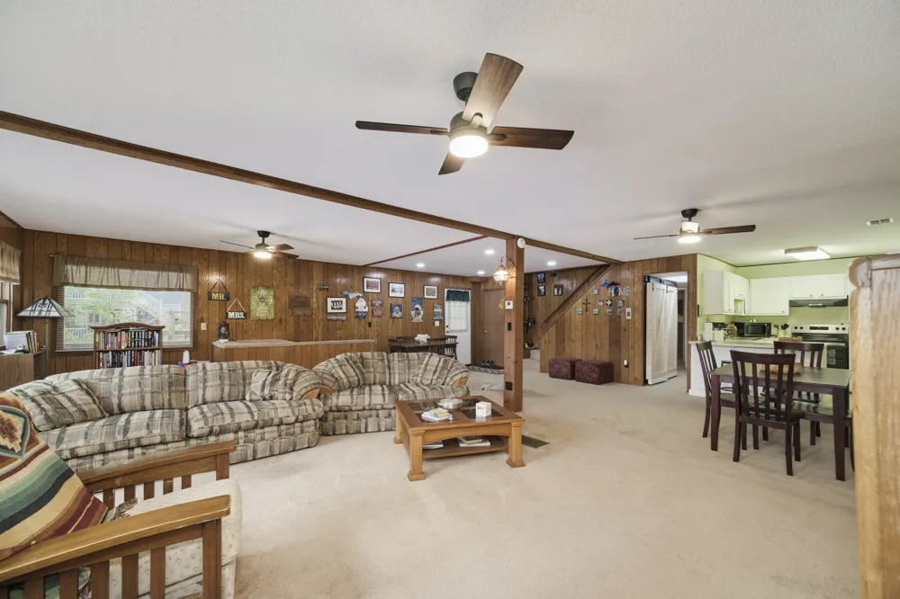 6387 Larson Road Fountain, MI 49410