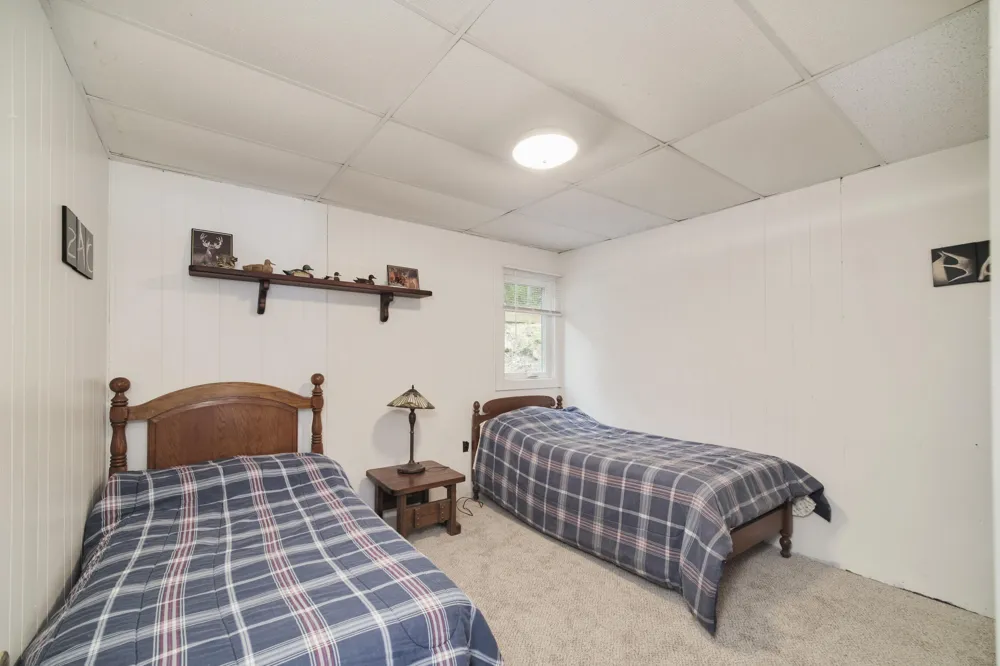 6387 Larson Road Fountain, MI 49410
