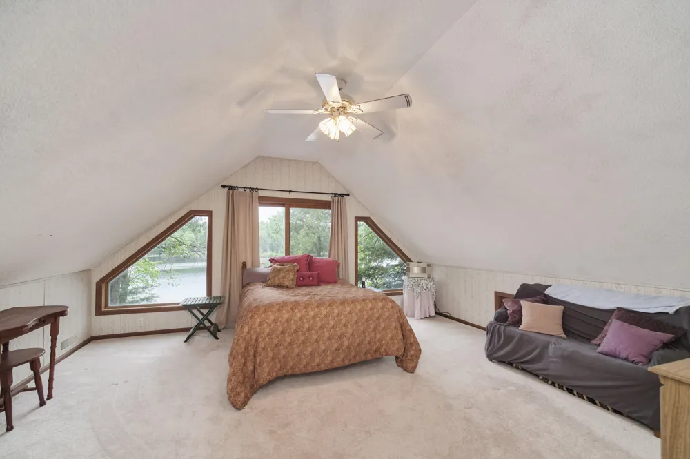 6387 Larson Road Fountain, MI 49410