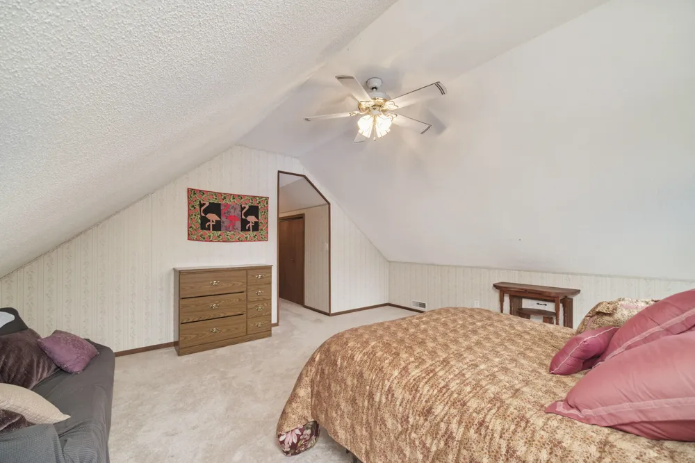 6387 Larson Road Fountain, MI 49410