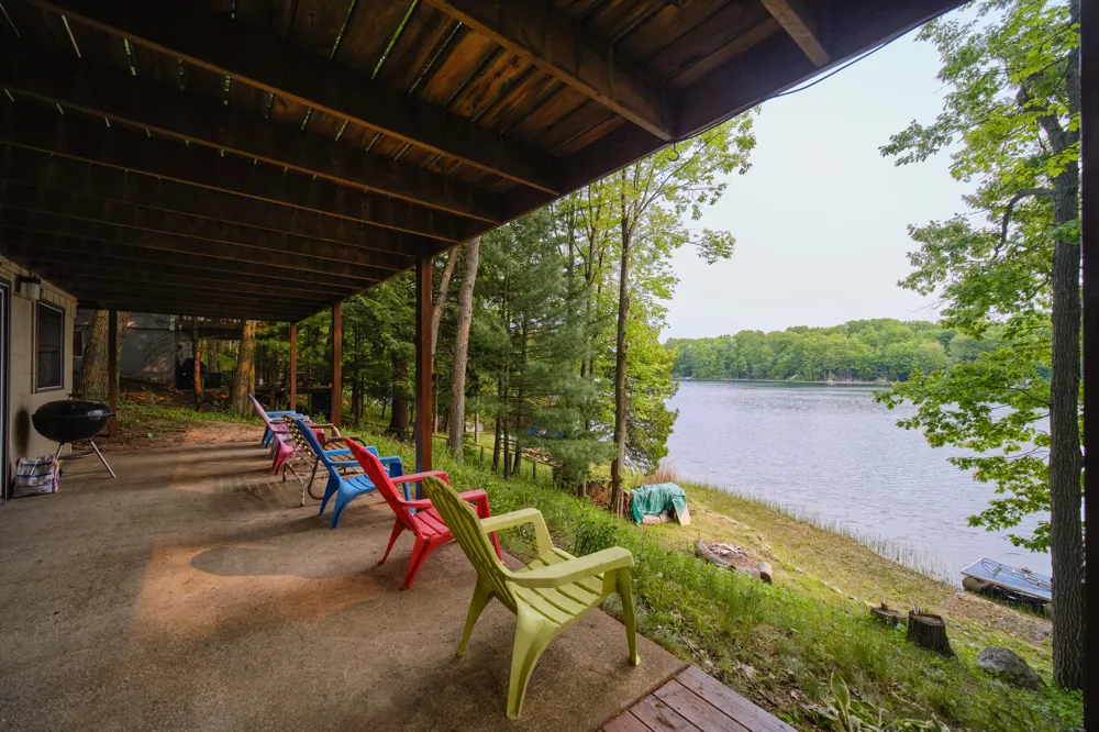 6387 Larson Road Fountain, MI 49410