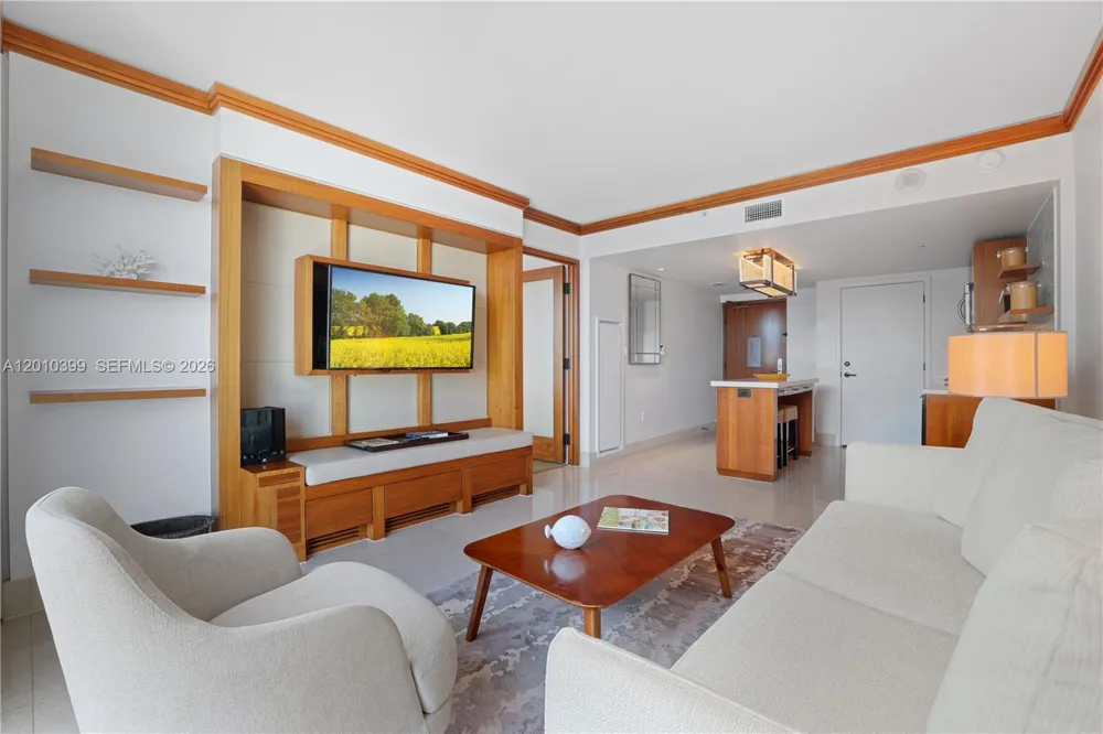 6801 Collins Ave #503 Miami Beach, FL 33141