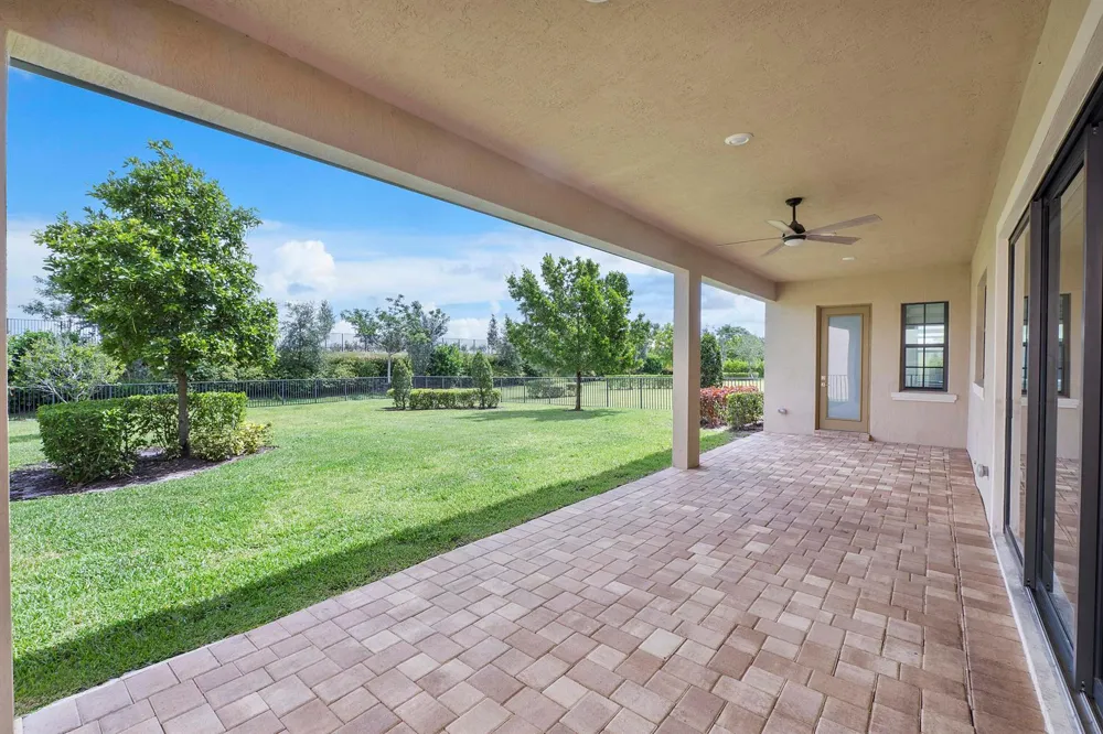 12745 Bayside Court Parkland, FL 33076