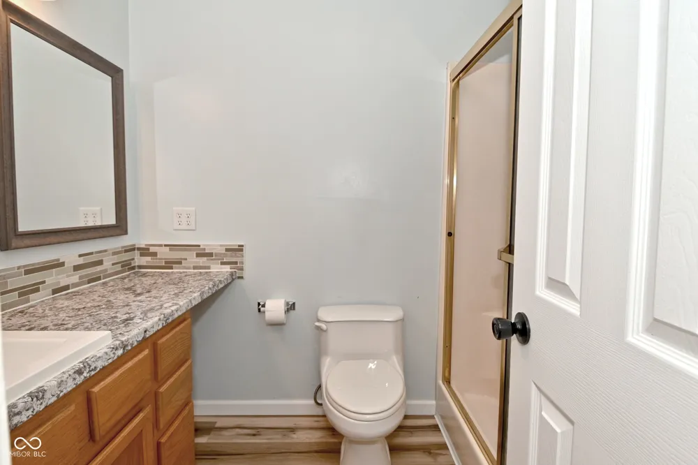 347 Lake Ridge Lane Greenwood, IN 46142