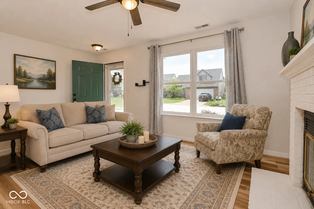 347 Lake Ridge Lane Greenwood, IN 46142