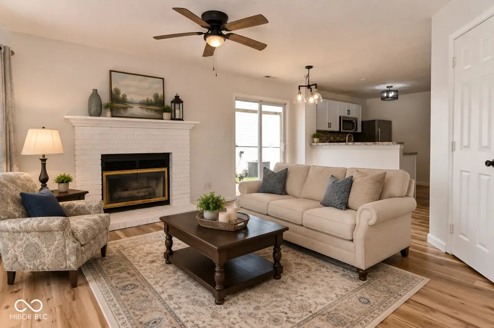 347 Lake Ridge Lane Greenwood, IN 46142