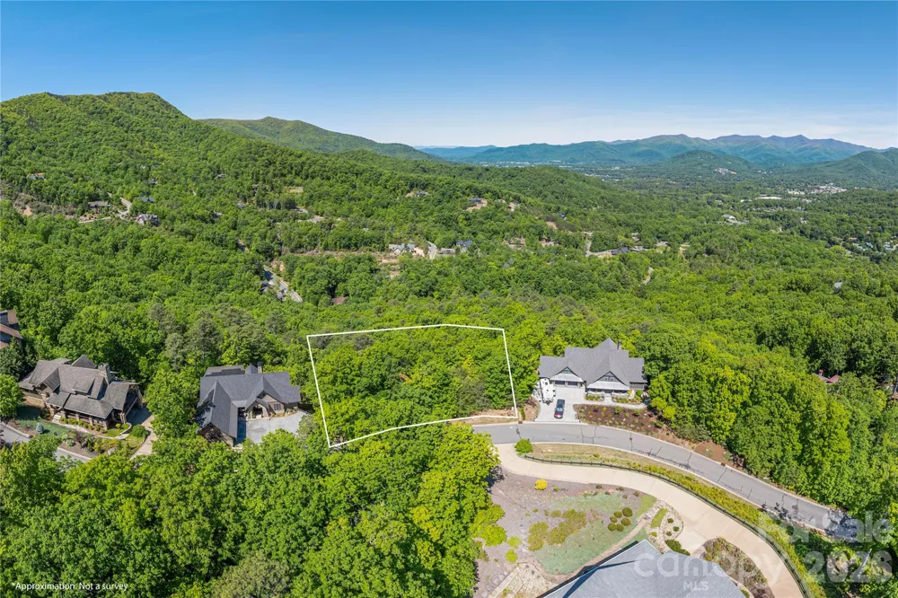 146 Settings Boulevard Black Mountain, NC 28711