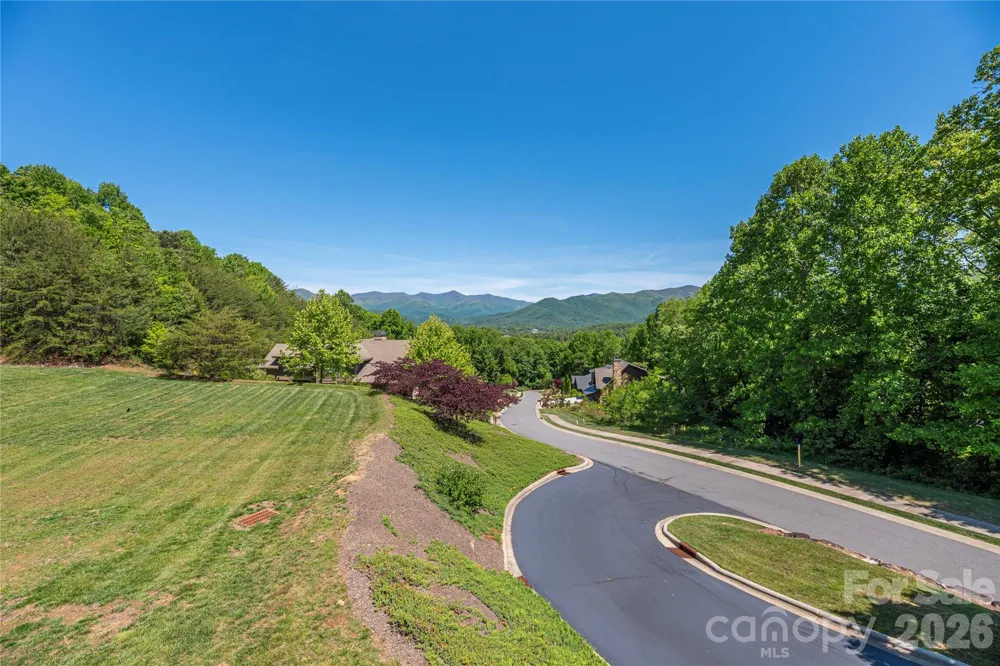 146 Settings Boulevard Black Mountain, NC 28711