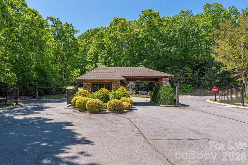 146 Settings Boulevard Black Mountain, NC 28711
