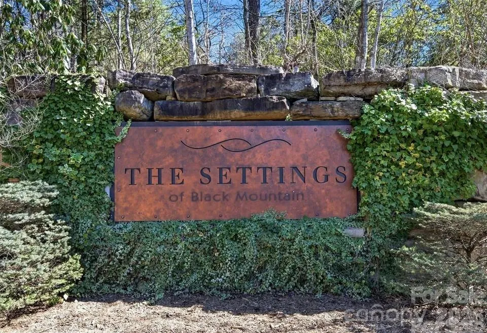 146 Settings Boulevard Black Mountain, NC 28711