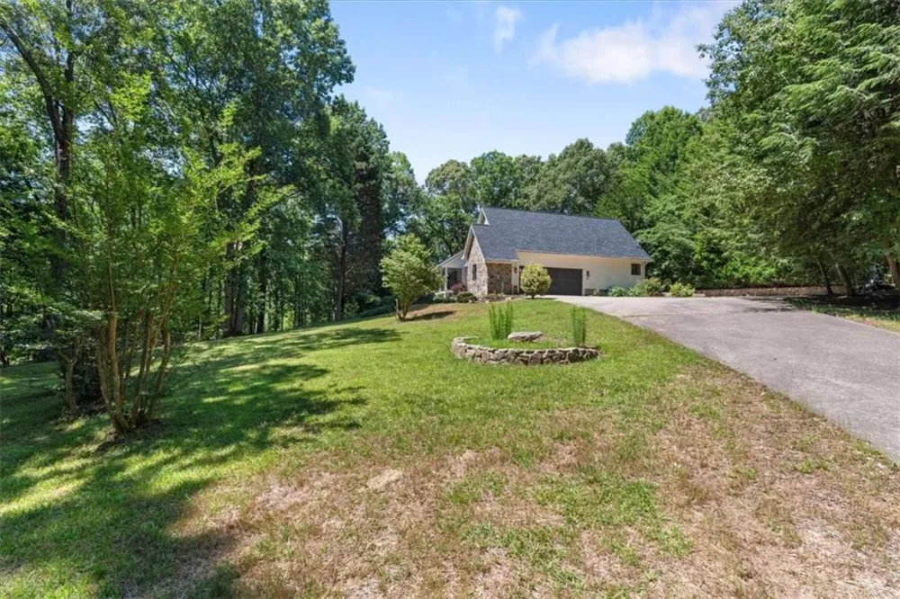 7448 Berea Road Winston, GA 30187