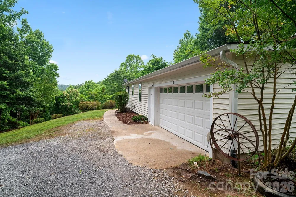 825 Gallimore Road Flat Rock, NC 28731