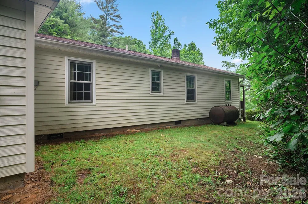 825 Gallimore Road Flat Rock, NC 28731