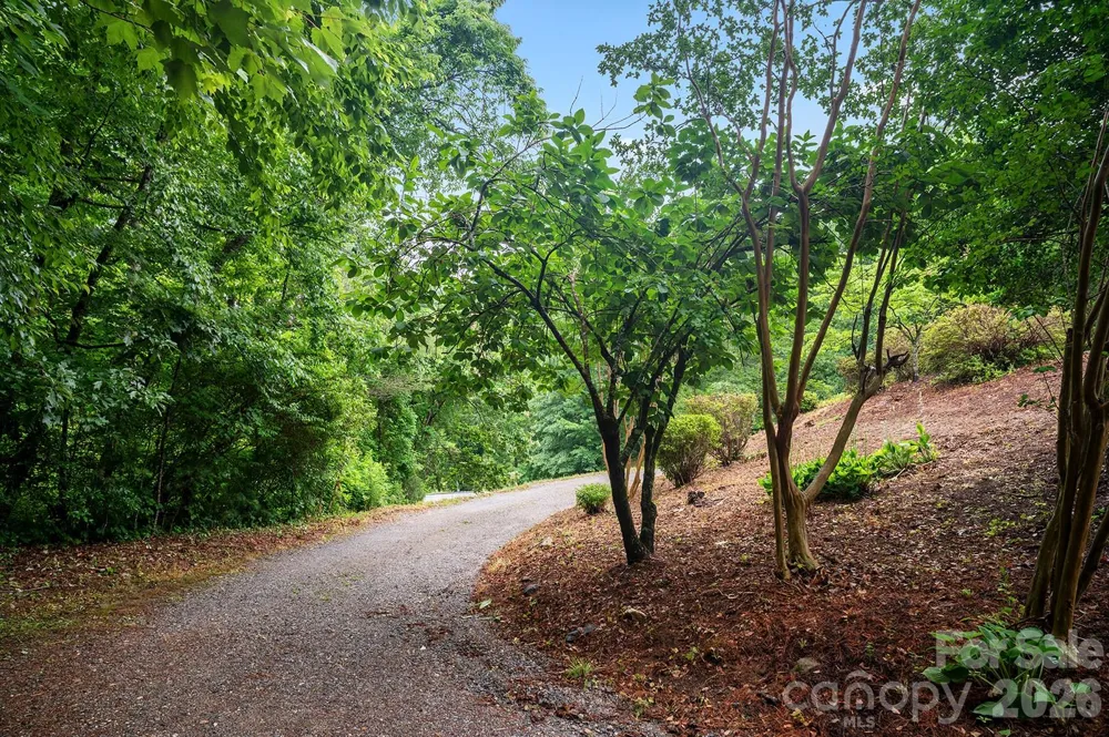 825 Gallimore Road Flat Rock, NC 28731