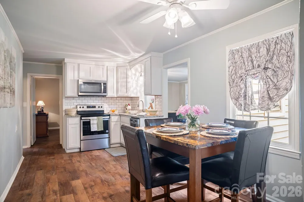 825 Gallimore Road Flat Rock, NC 28731