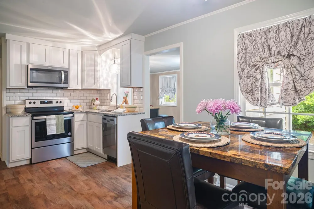 825 Gallimore Road Flat Rock, NC 28731
