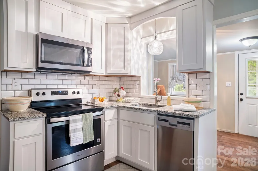 825 Gallimore Road Flat Rock, NC 28731