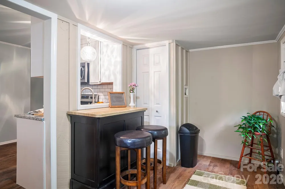 825 Gallimore Road Flat Rock, NC 28731