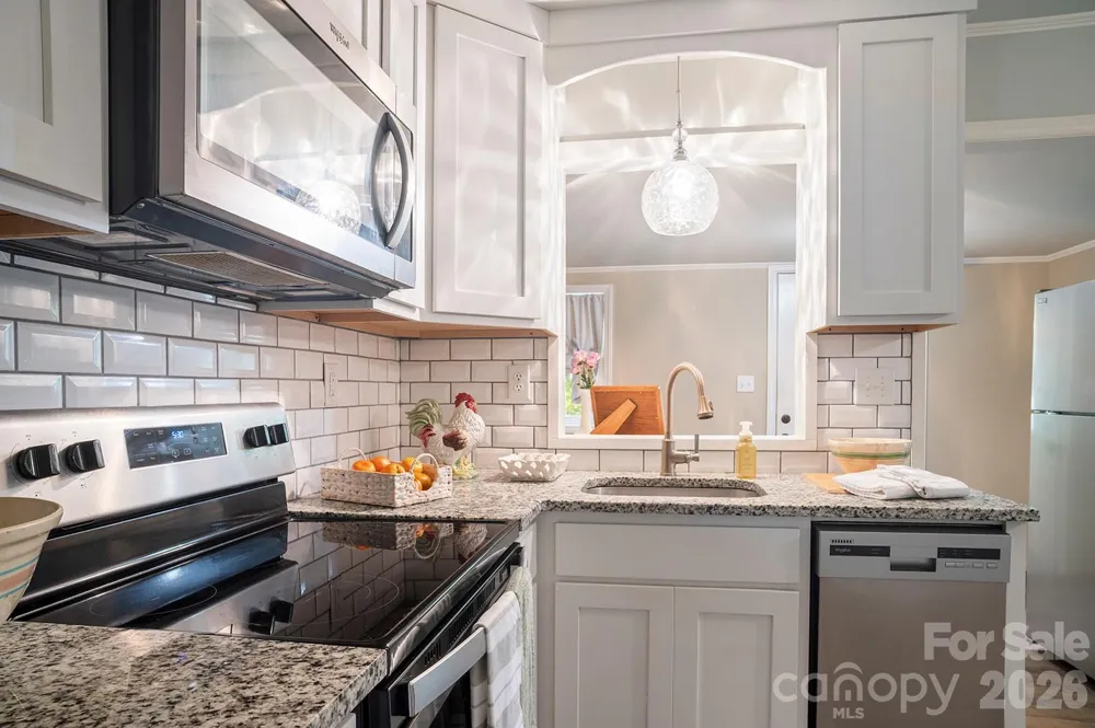 825 Gallimore Road Flat Rock, NC 28731