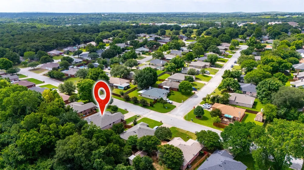 213 King Arthur Drive Weatherford, TX 76086