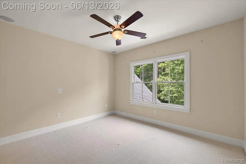 1600 S Hickory Ridge Trail Milford Charter Township, MI 48380