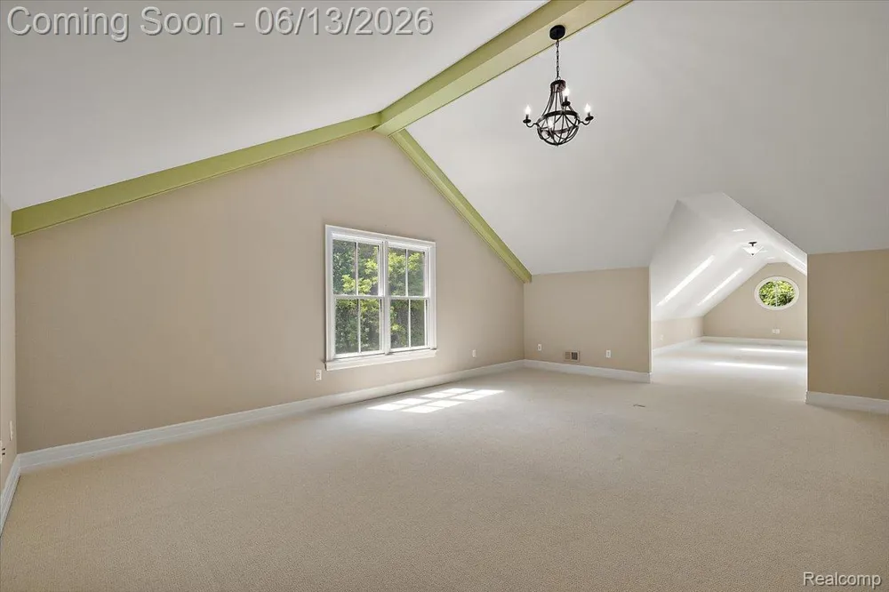1600 S Hickory Ridge Trail Milford Charter Township, MI 48380