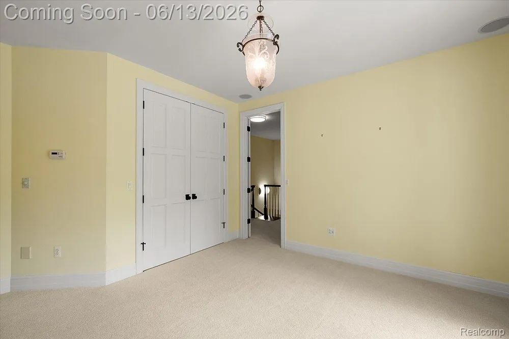 1600 S Hickory Ridge Trail Milford Charter Township, MI 48380